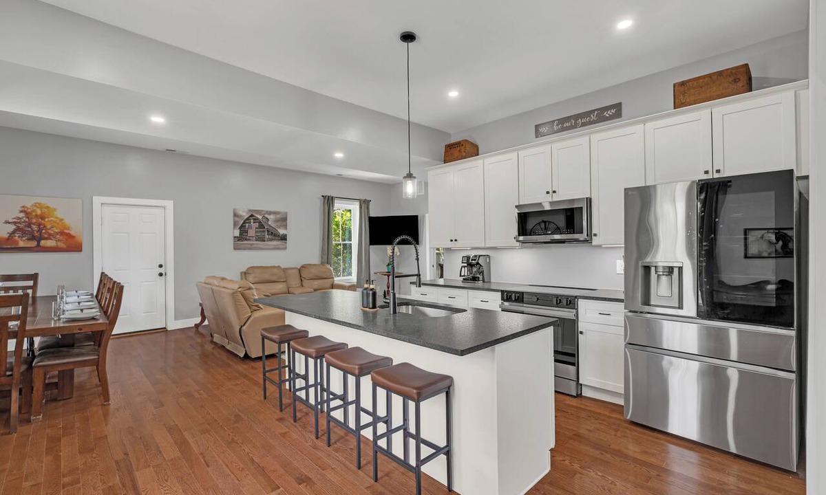 Higganum House | Carriage House In Higganum Center