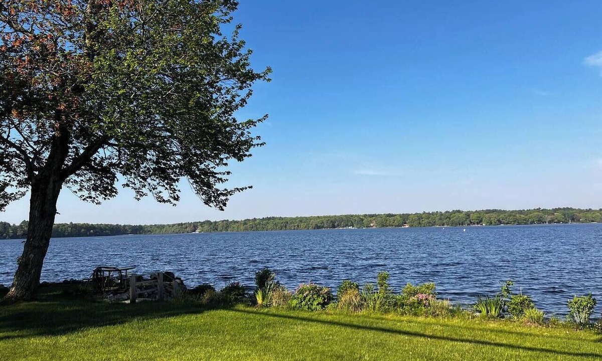 Sharon House | Carriage House on Lake Massapoag