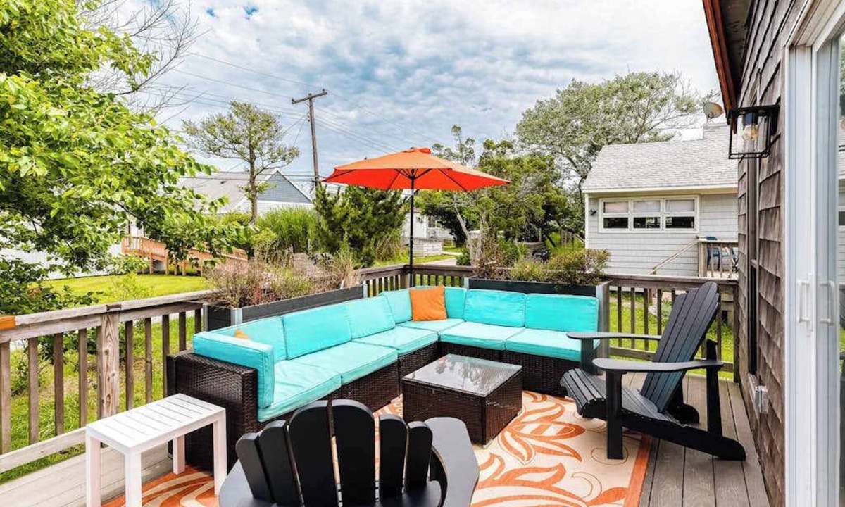 Ocean Bay Park House | Cayuga Street Sunshine Retreat