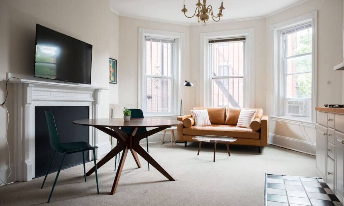 Back Bay West Apartment | Charming 1 Bedroom | Newbury Street