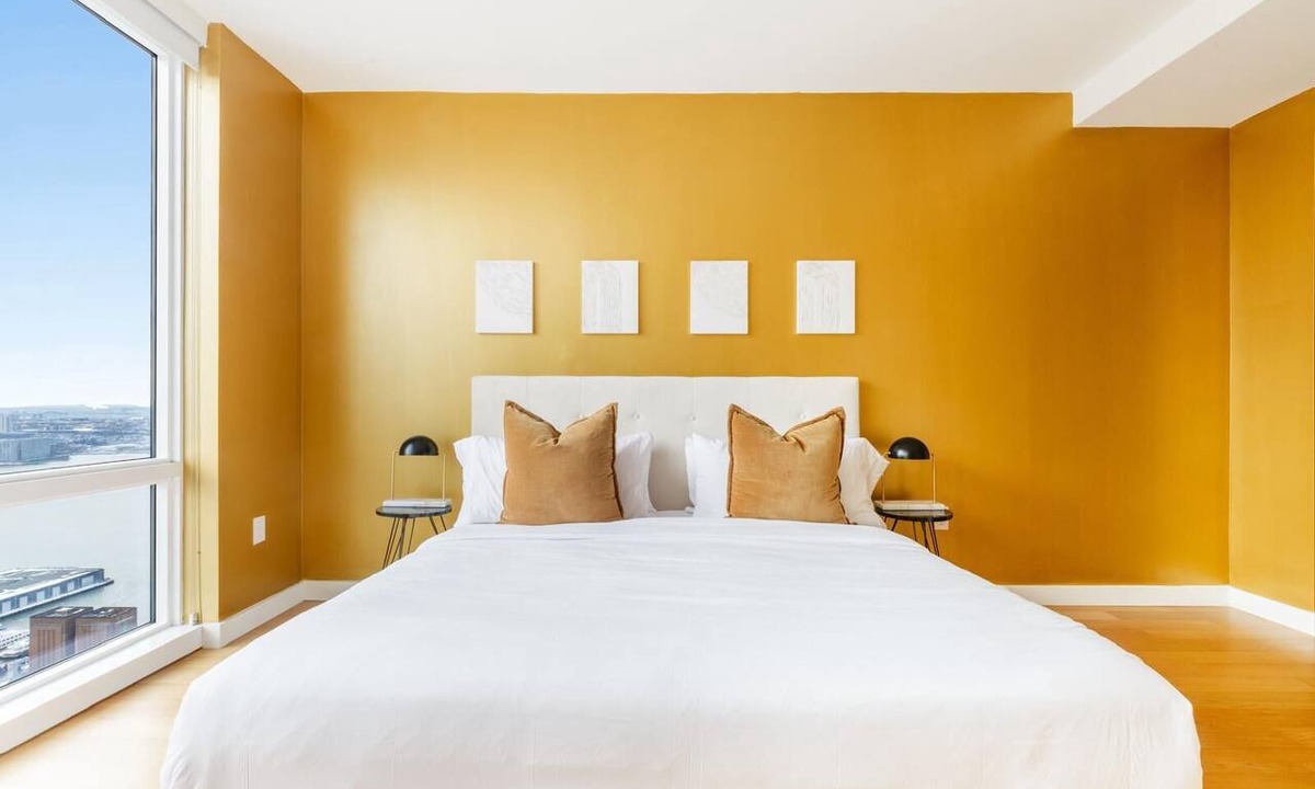 Midtown East Apartment | Charming 3-bedroom apartment with AC in vibrant New York
