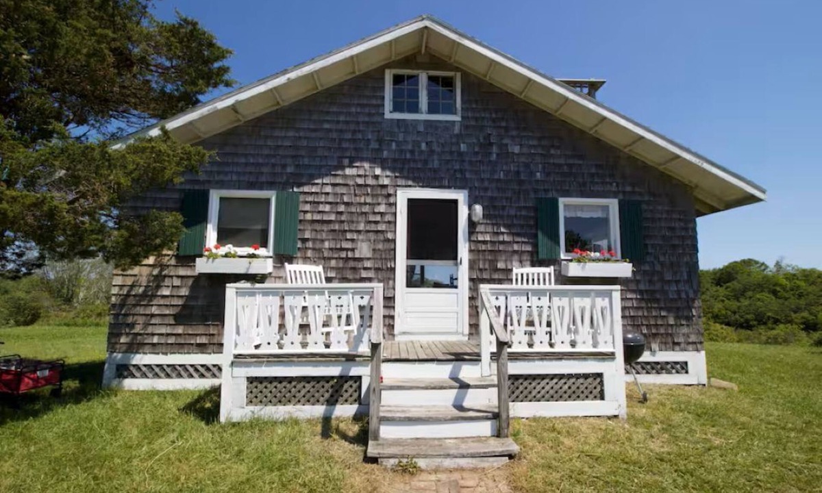 Block Island Cottage | Charming 3BR Cottage on Pilot Hill