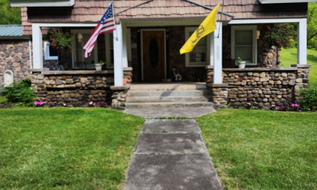 Schenevus House | Charming 4-bedroom house in a private country setting in Schenevus