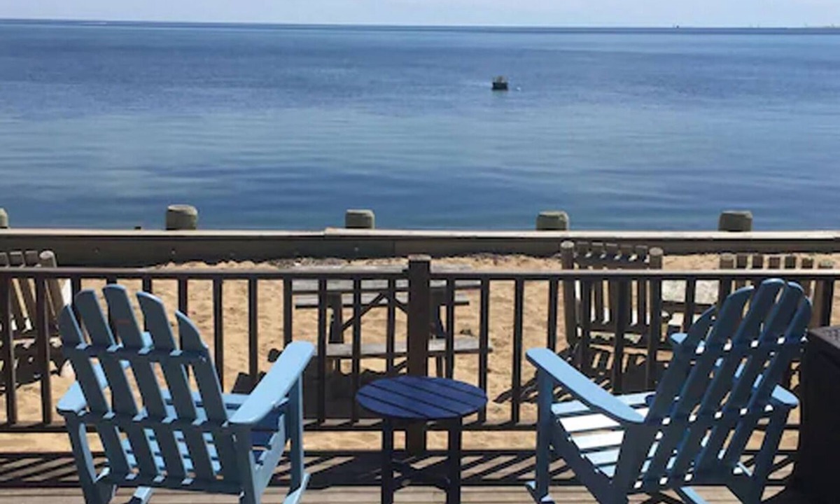 North Truro Condo | Charming Coastal Escape On The Beach With Bay Views