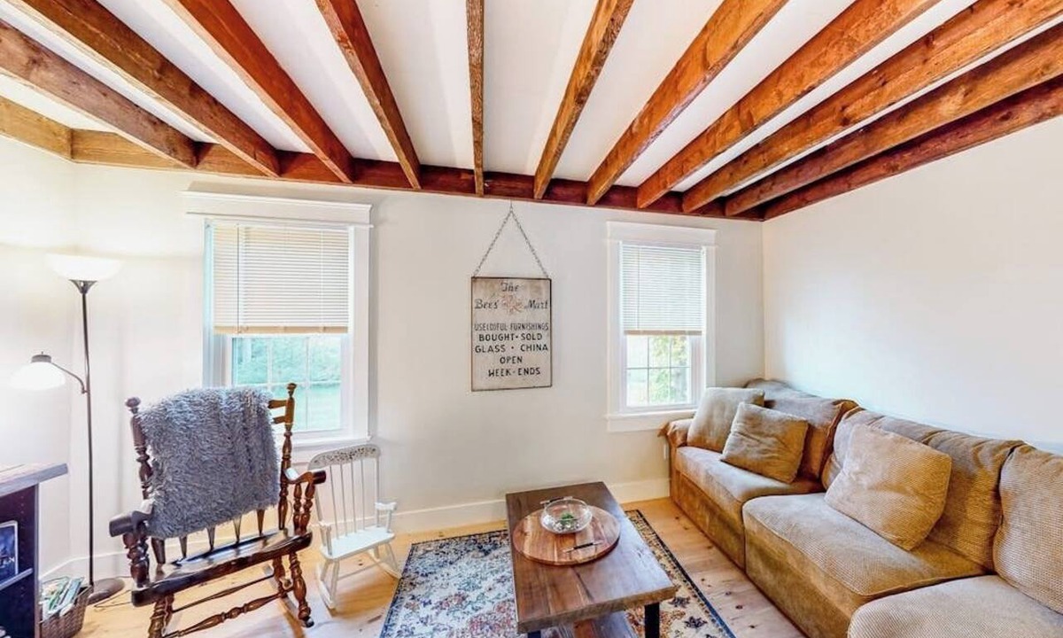 East Wallingford House | Charming dog-friendly home with private deck, firepit, washer/dryer, & cable
