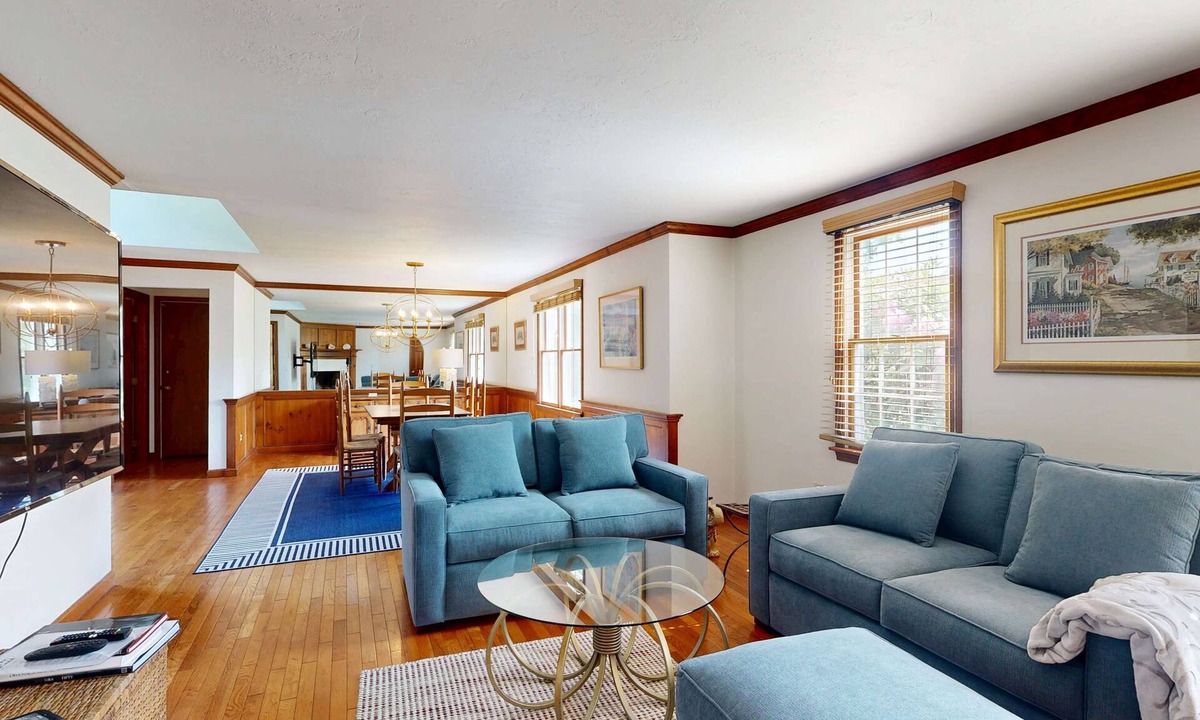North Chatham House | Charming Dog Friendly North Chatham Ranch