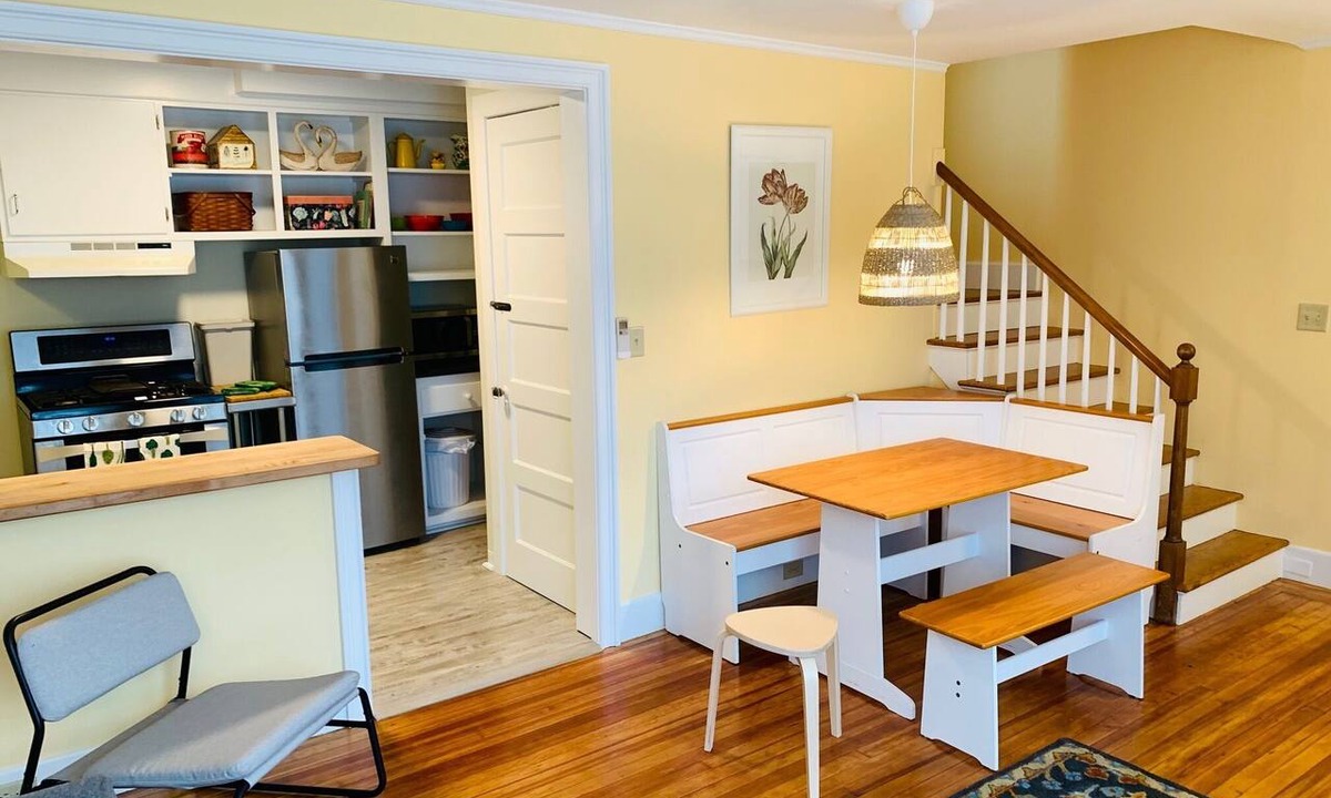 East Lyme Apartment | Charming Farm Abode with gourmet food and access to lake, trails & farm fun