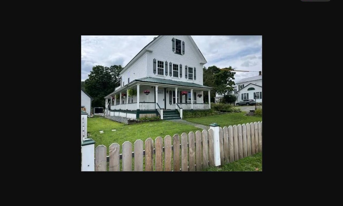 McIndoe Falls Apartment | Charming loft apartment with private deck, perfect for relaxing