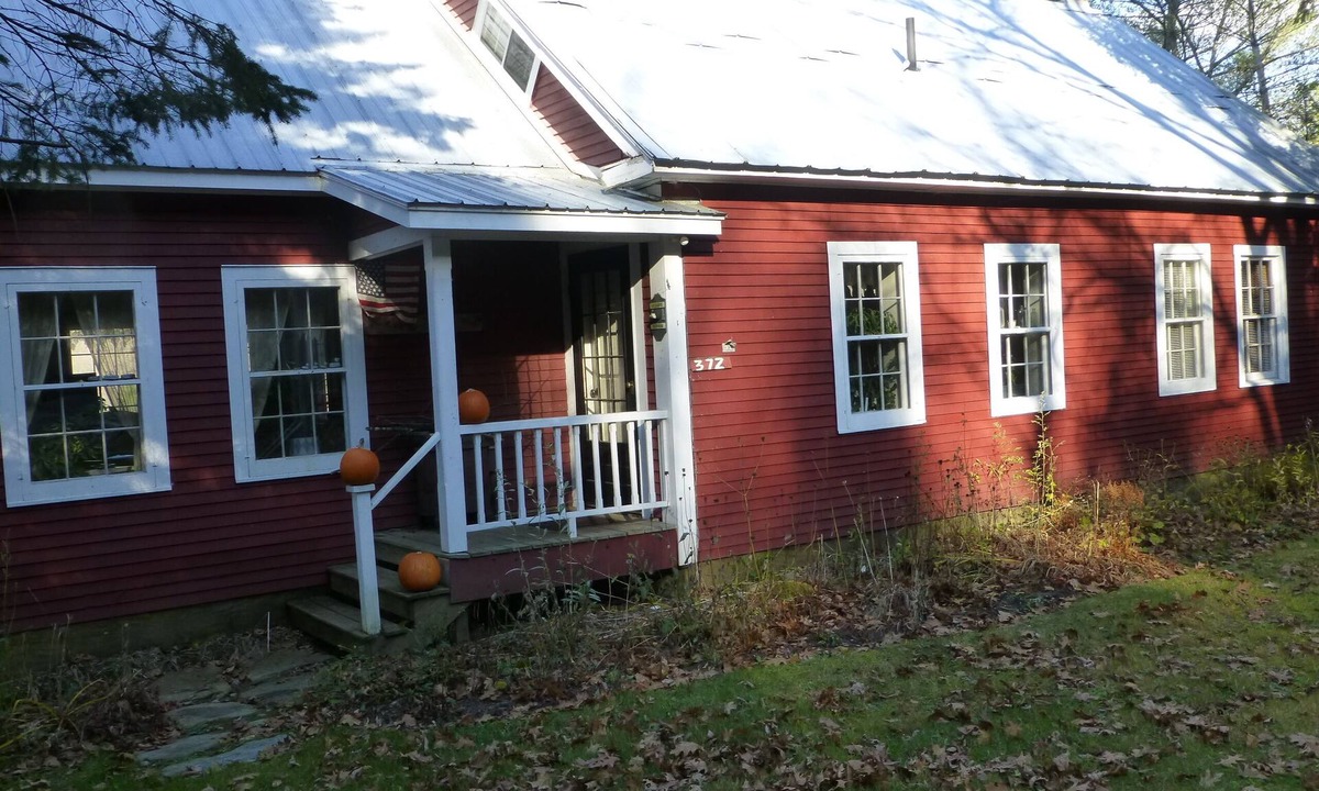 Moretown House | Charming Old Rustic Farmhouse, Privacy, House With Character