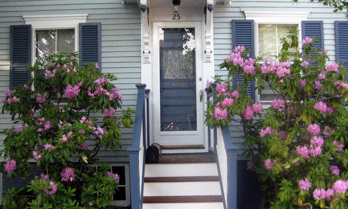Provincetown House | Charming, Private, 1600SF 1860s West End Provincetown House and Garden