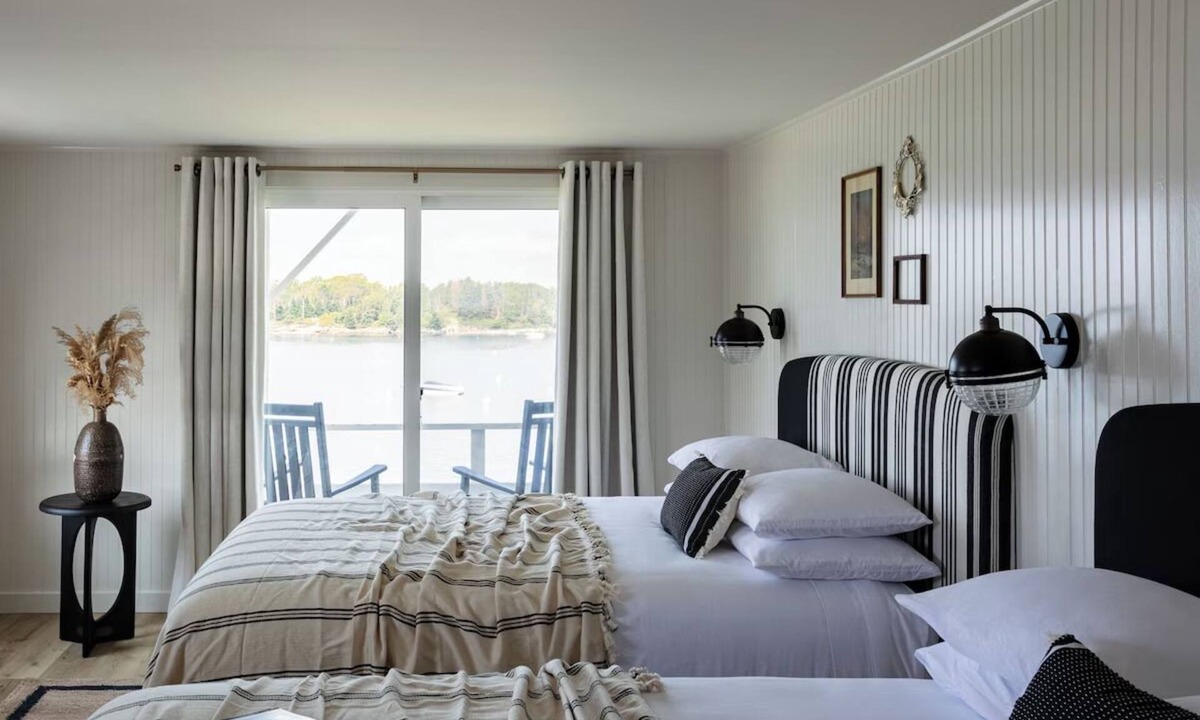 Ocean Point Hotel | Charming Room with Ocean Views | Close to Hiking and Paddling Adventures