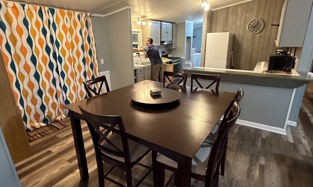 Blossvale House | Charming Sylvan Beach NY Three Bed Two Bath home Blocks from Sandy Beach