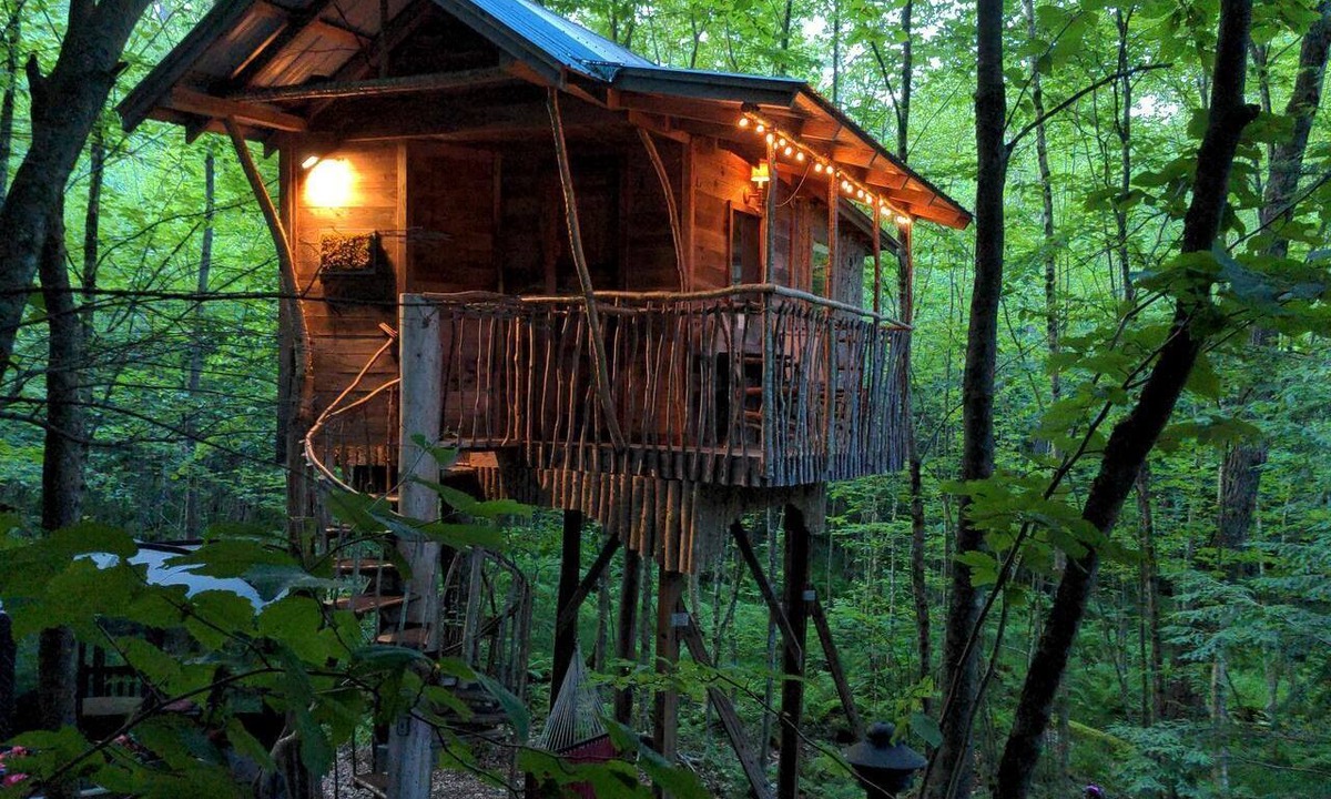 Middle Grove Cabin | Charming Treehouse with Private Woodland Retreat near Saratoga Springs, Middle Grove, New York