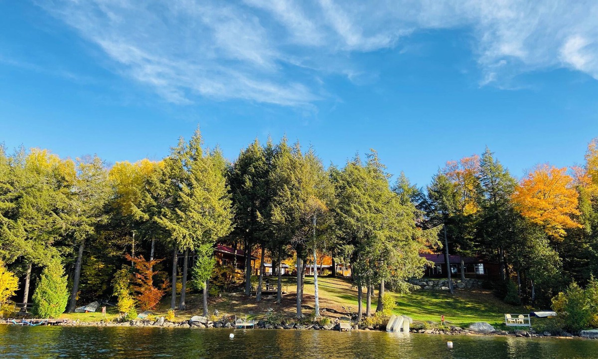Hastings Highlands Resort | Charming, well appointed, pet-friendly cottage resort for couples near Bancroft!