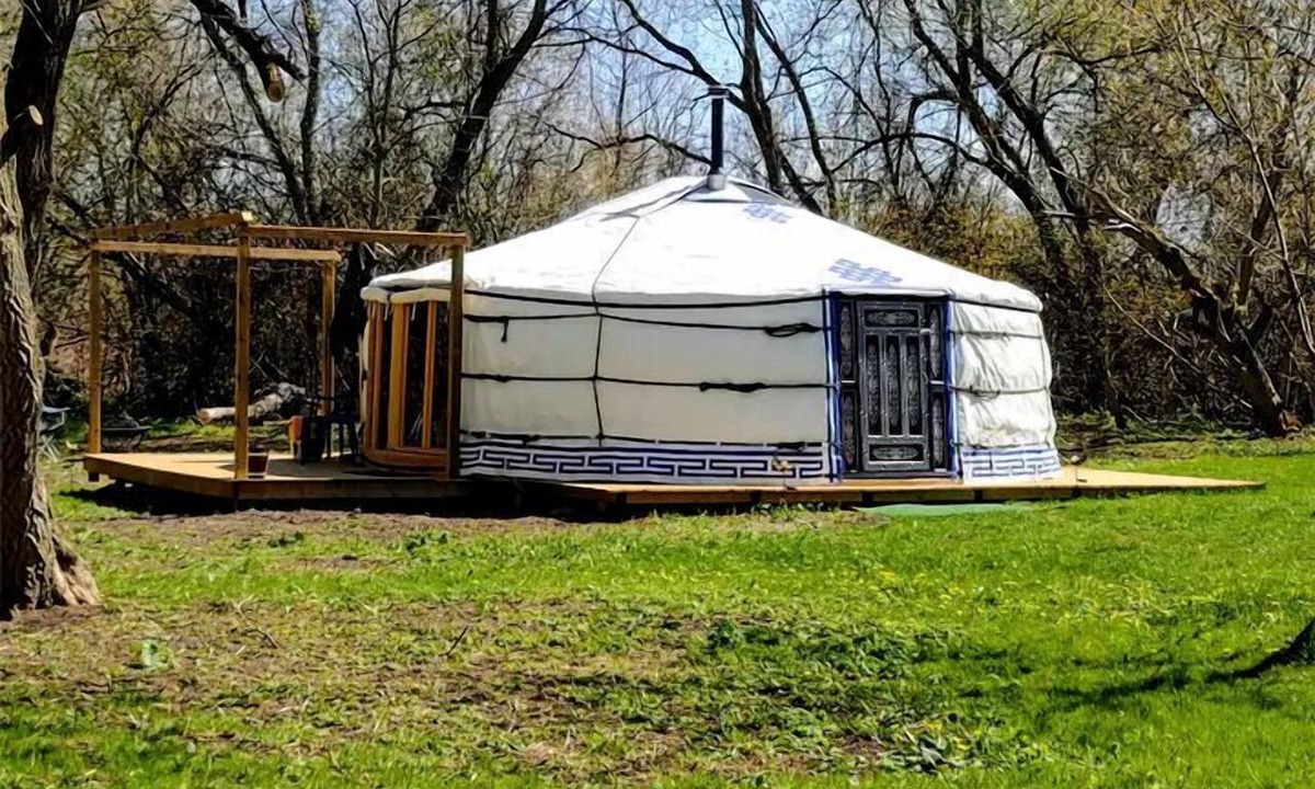 Gilford RV Rental | Charming Yurt Accommodation with Fire Pit Ideal for Camping near Lake Simcoe