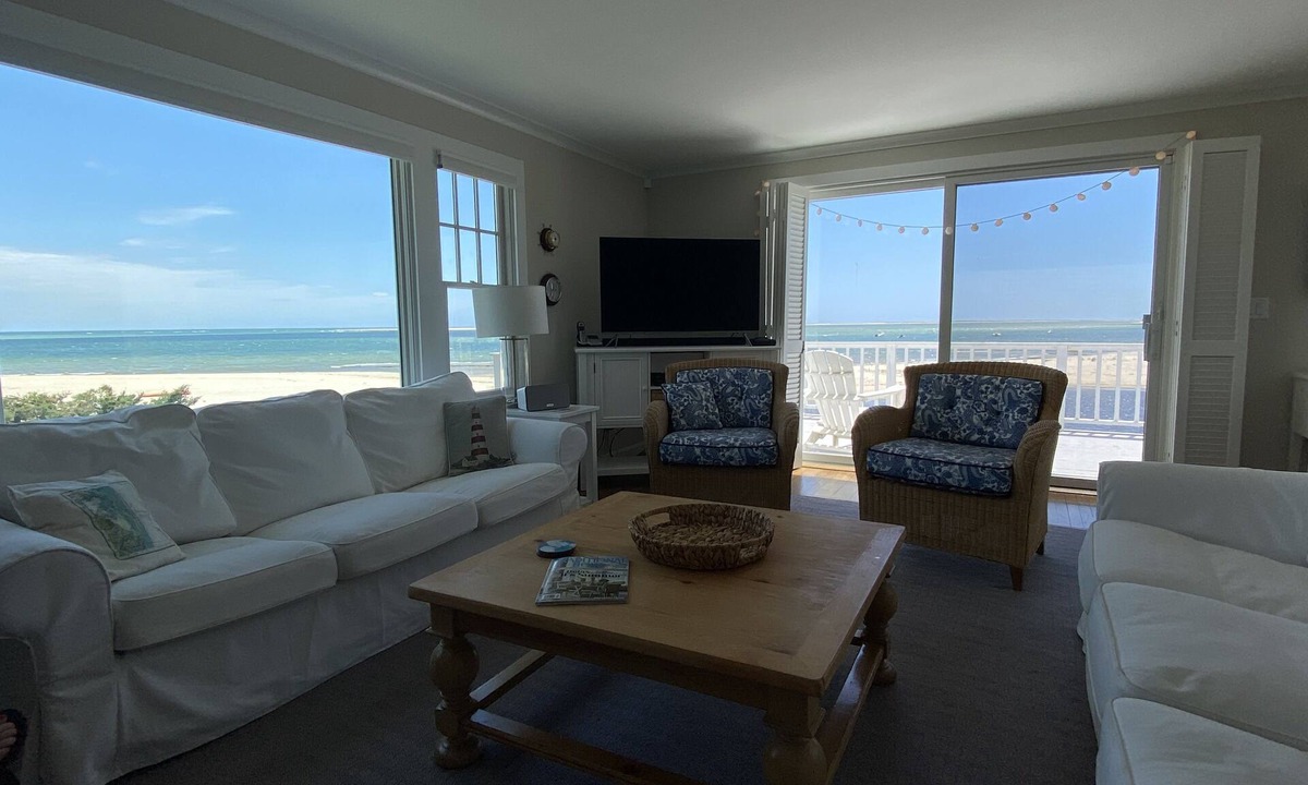 North Chatham House | Chatham's Best Views-Harbor & Atlantic; On the Beach 4 Kayaks, 2 SUP's, 5 chairs