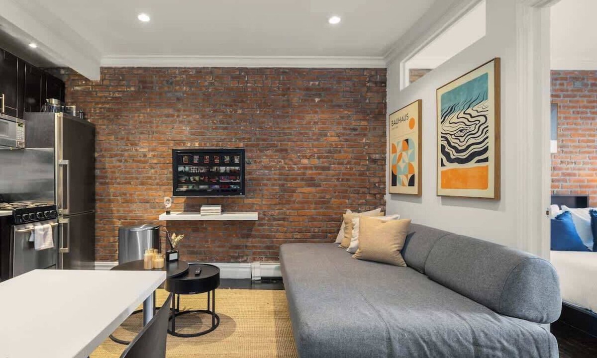 Midtown West Apartment | Chic 2BR Retreat in the Heart of Times Square