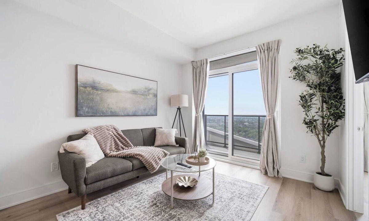 Kitchener Apartment | Chic Condo | 1BR w/City View | Gym, Pool, Bowling