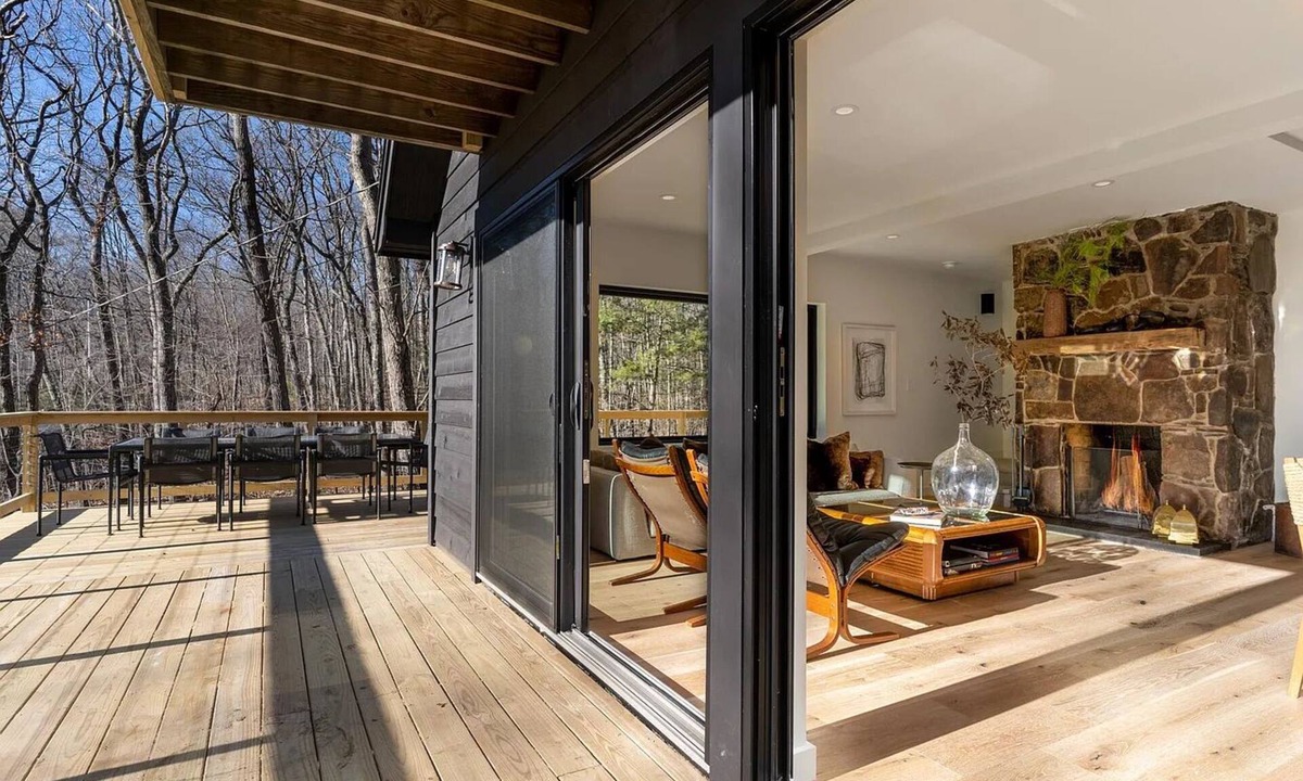 Catskill Ski Chalet | Chic Stream-side Chalet with Mountain View and Vintage Designer Furnishings
