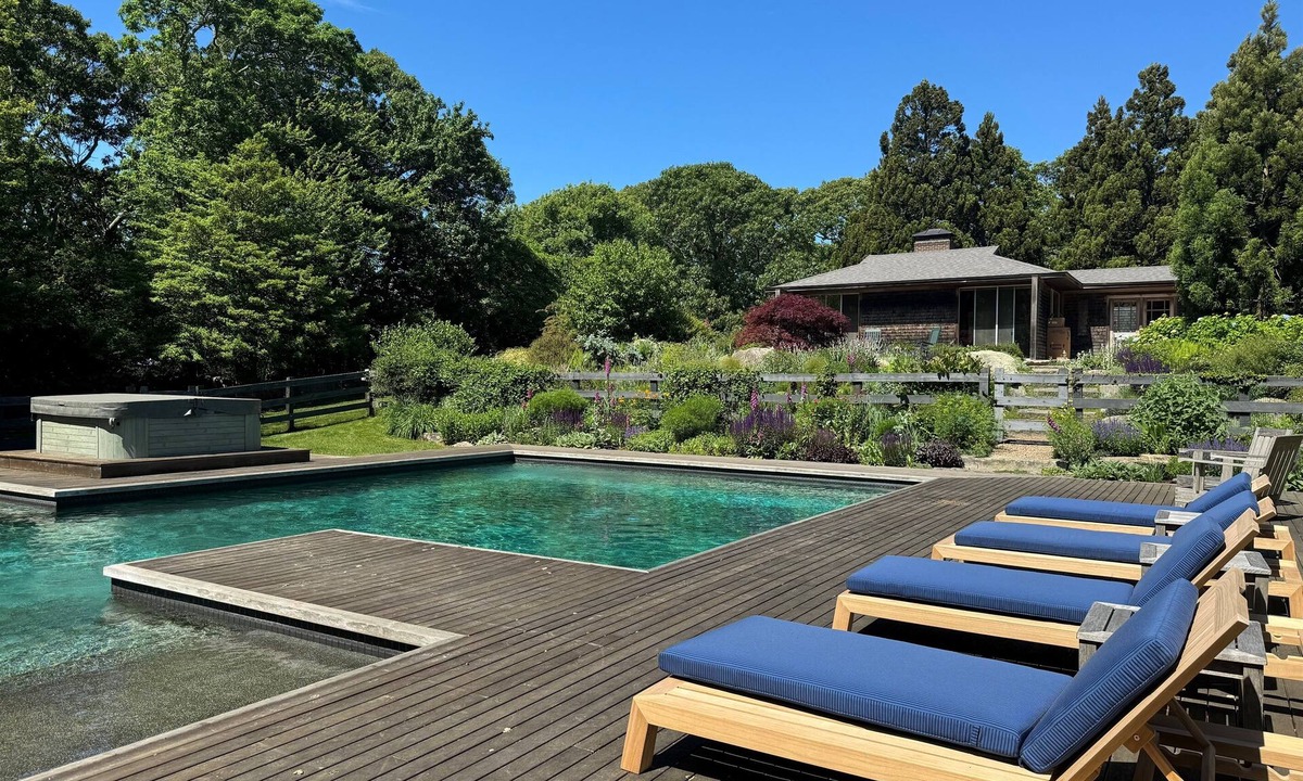 Chilmark House | Chilmark Estate with Pool & Beach Access