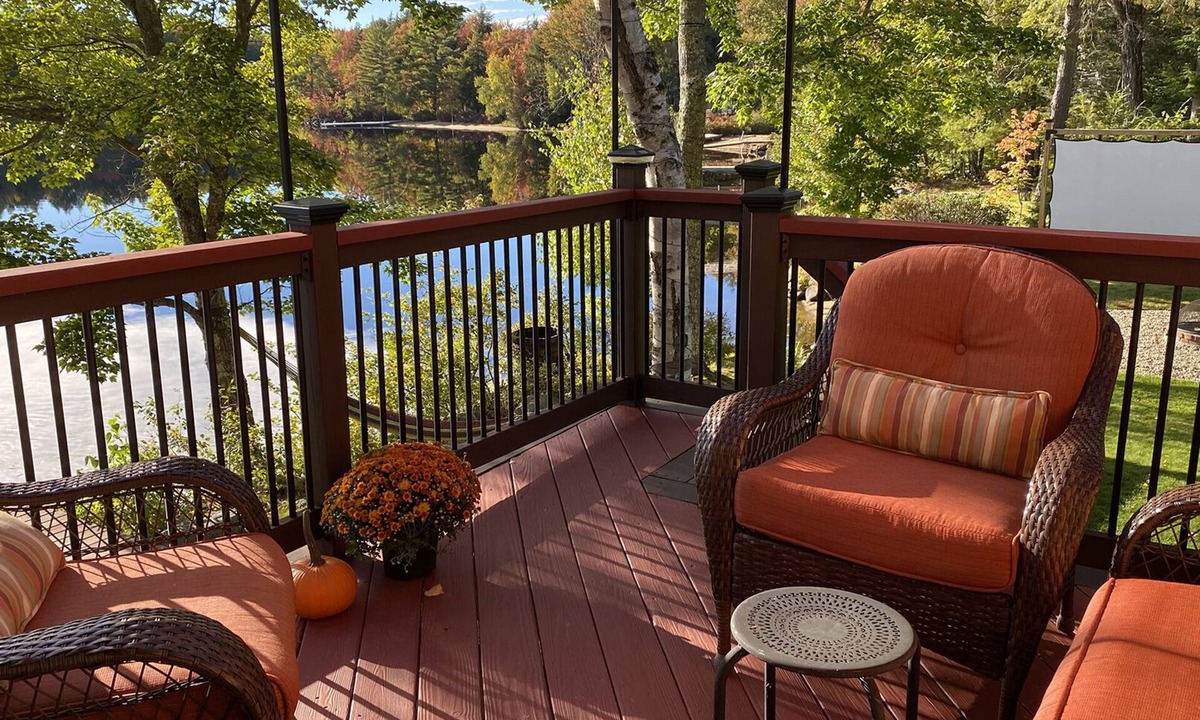 Bridgton Cabin | Closest Lakefront Log Cabin with Stunning Views & Expansive Private Lawn
