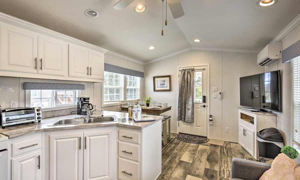 Pleasant Mount Villa | Clydesdale Estonian Retreat · Poconos Haven