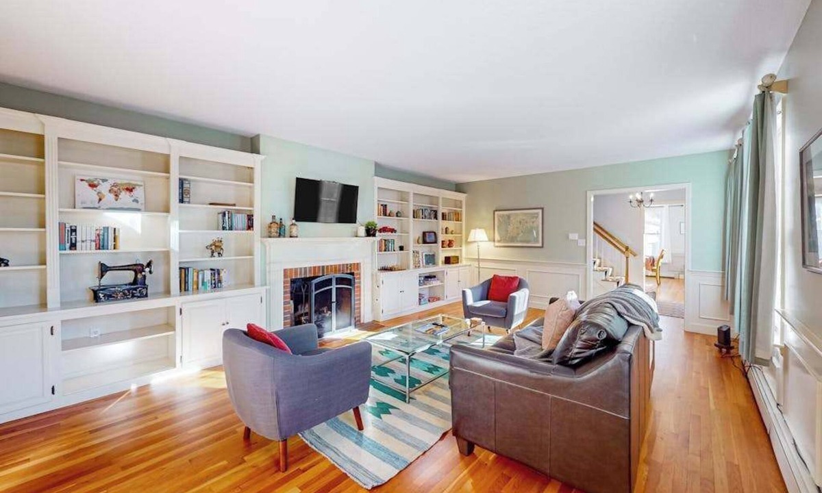 North Falmouth House | Coastal North Falmouth Home with Private Backyard and BBQ
