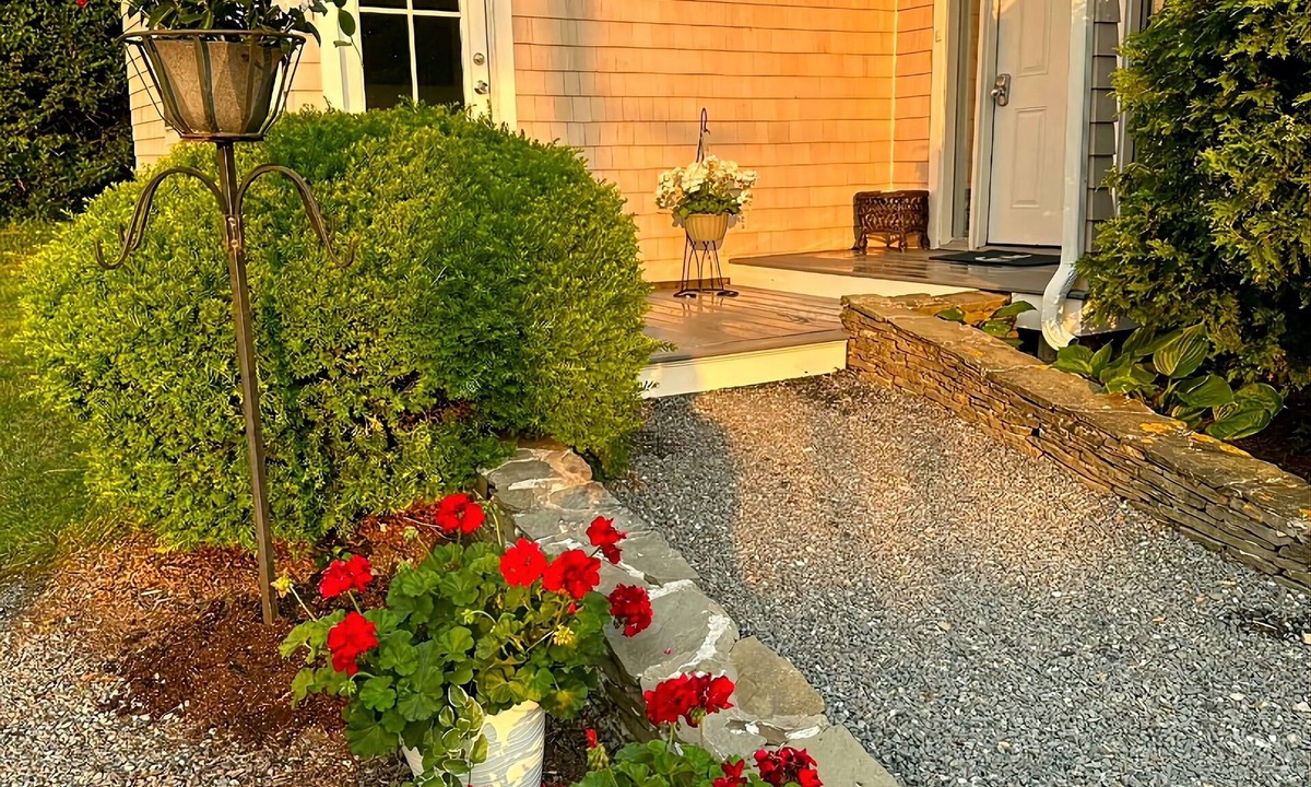 Easton's Point Cottage | Come Stay by the Sea on Easton’s Point — A 5-Star Guest Favorite!