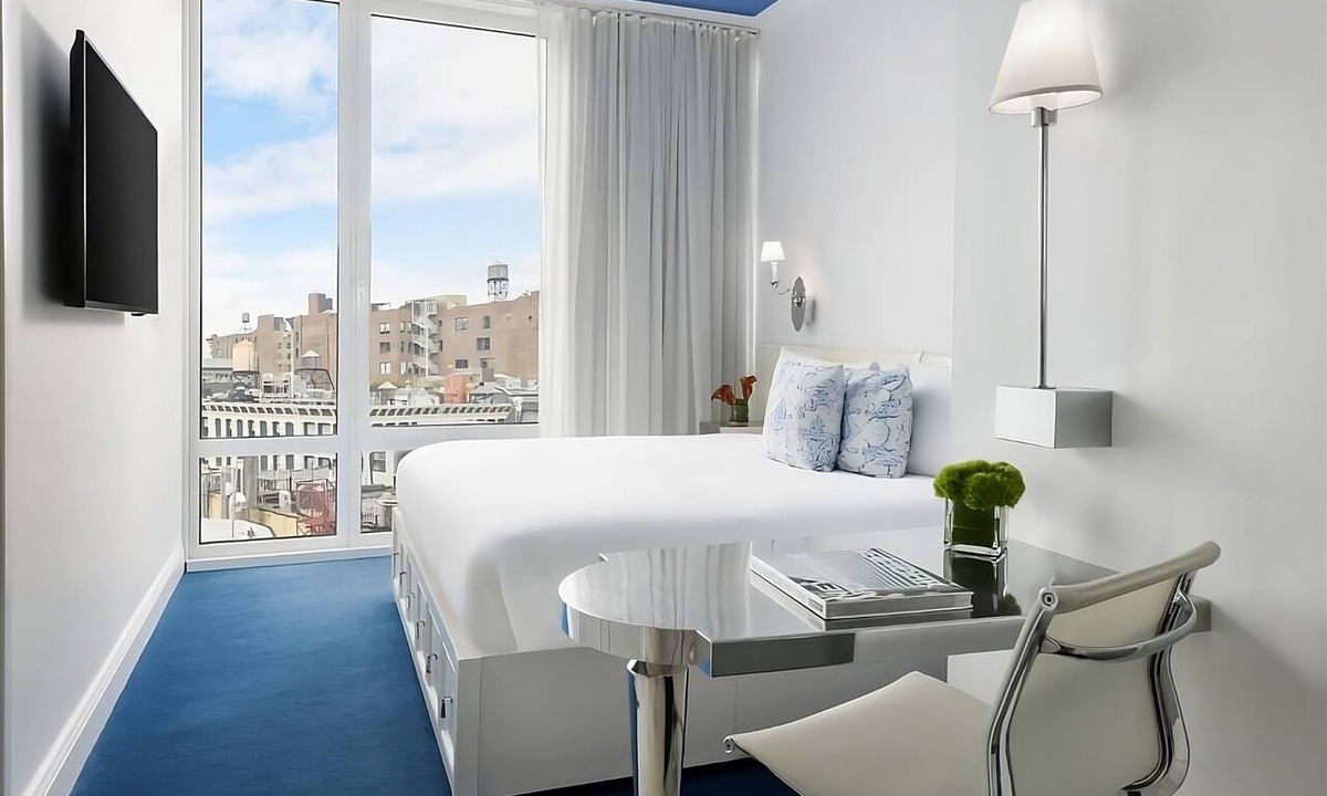 SoHo Hotel | Comfort and Convenience! Parking, Pets Allowed, Close to Elizabeth Street Garden
