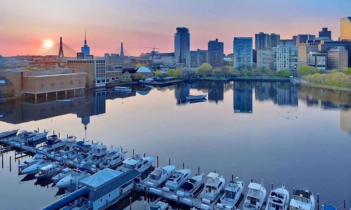 East Cambridge Hotel | Comfortable Cambridge Room w/River Views & Indoor Pool - MIT Nearby
