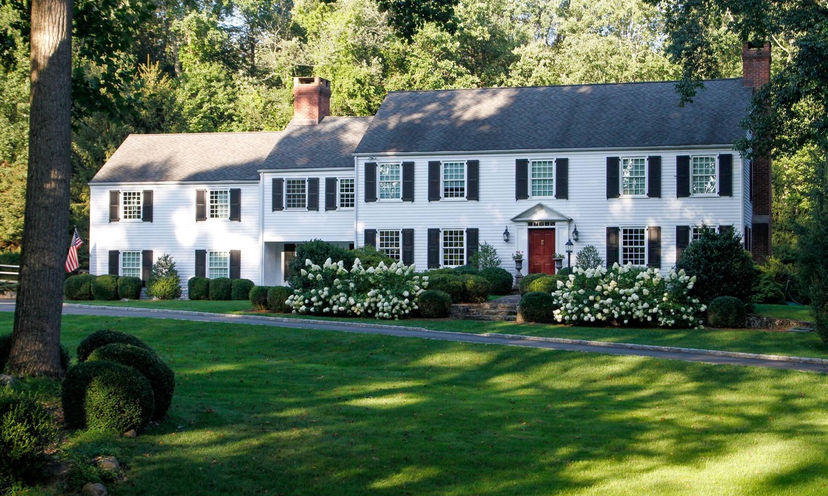 New Canaan House | Connecticut Family Summer House with Pool in Lovely New Canaan