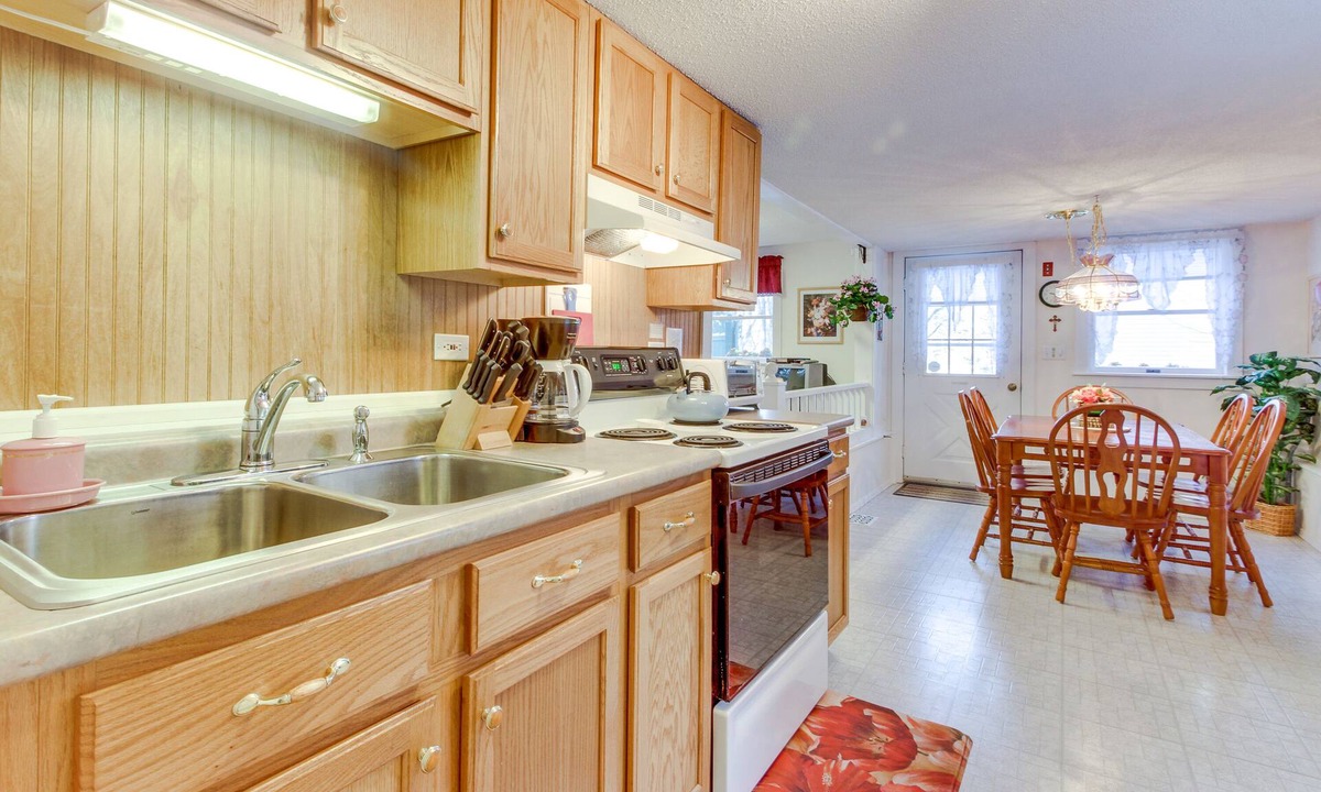 Ludlow Cottage | Cottage Across Street from the Lake w/60' Water Frontage Access, Private Dock