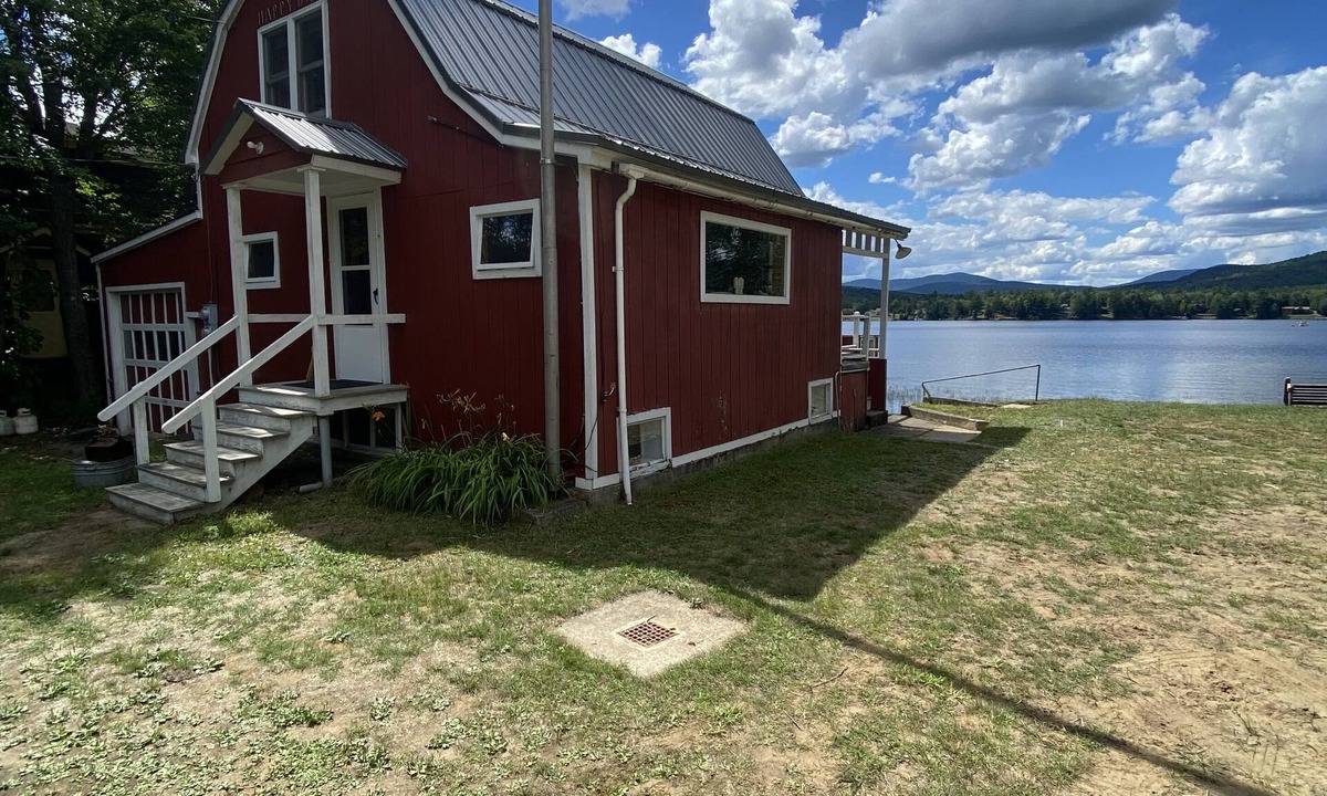 Errol House | Cottage on Akers Pond