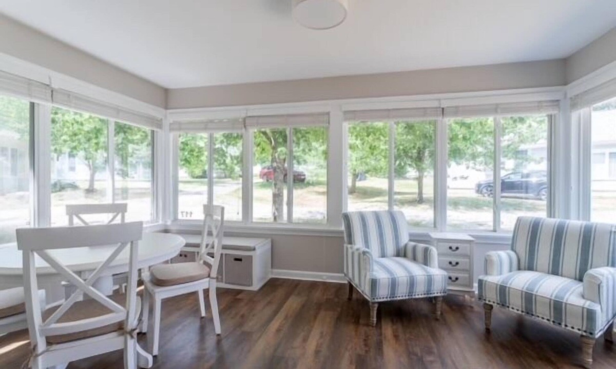 Summer Village Cottage | Cottages at Summer Village, fully furnished cottage, Wi-fi, heated pools, hot tub