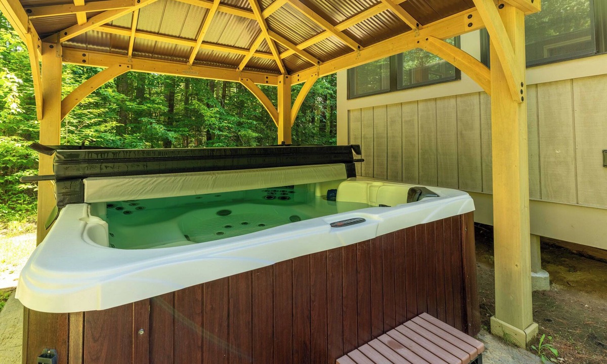 Intervale House | Country Stay with Hot tub and close to Attractions.
