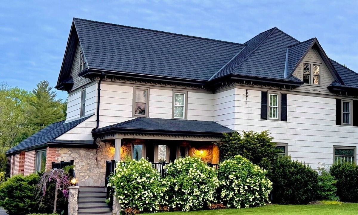Pelham House | Couples Countryside Retreat with hot tub and nearby wineries