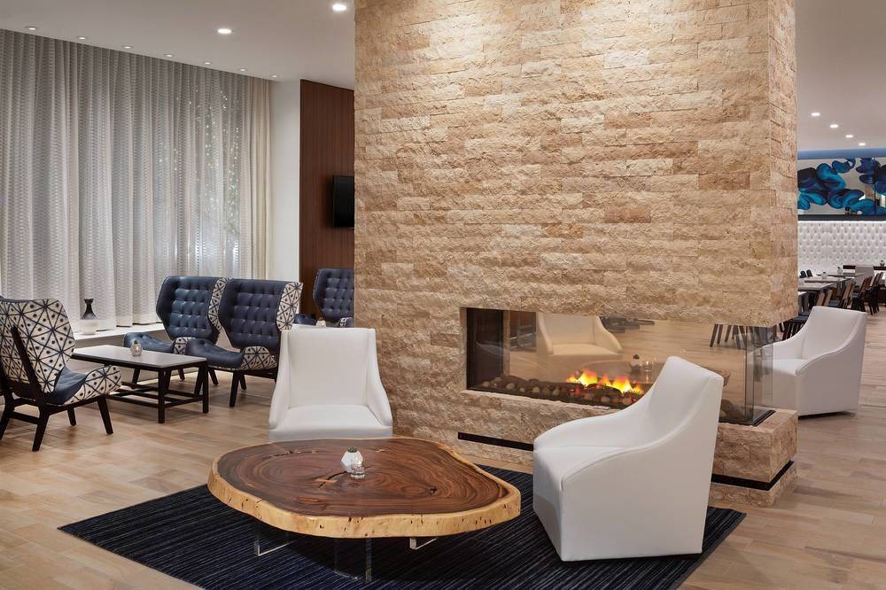 Downtown Hotel | Courtyard by Marriott Stamford Downtown