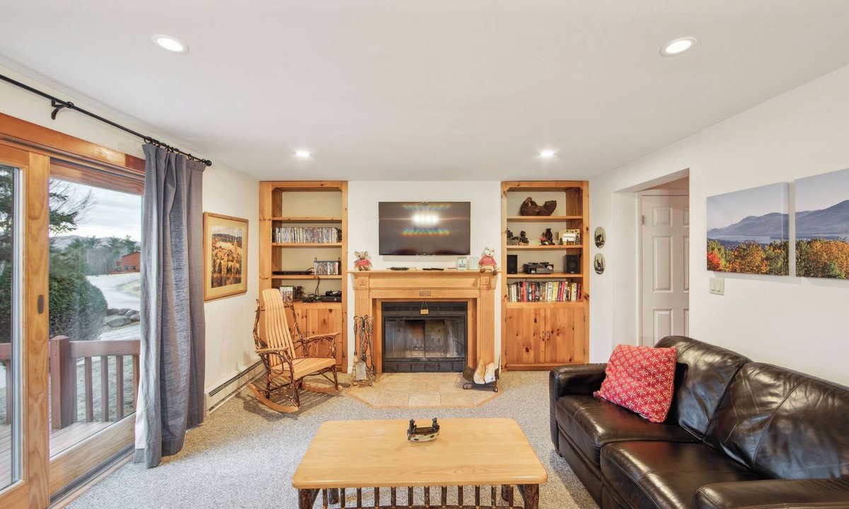 North Creek House | Covered Heated Pool + Foosball + Billiards | Adirondack Townhome | Tahawus
