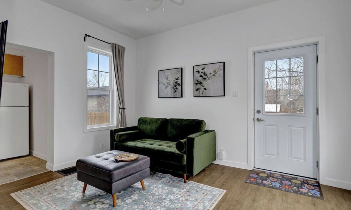 Carleton Place Apartment | Cozy 2-Level Retreat in Carleton Place