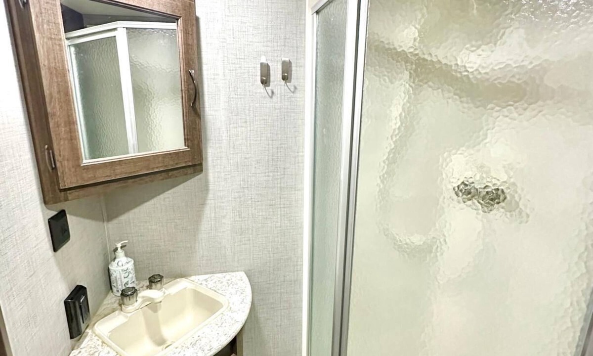 Ferndale House | Cozy 2018 Crossroads RV in Peaceful Ferndale, NY Catskills Escape with AC,