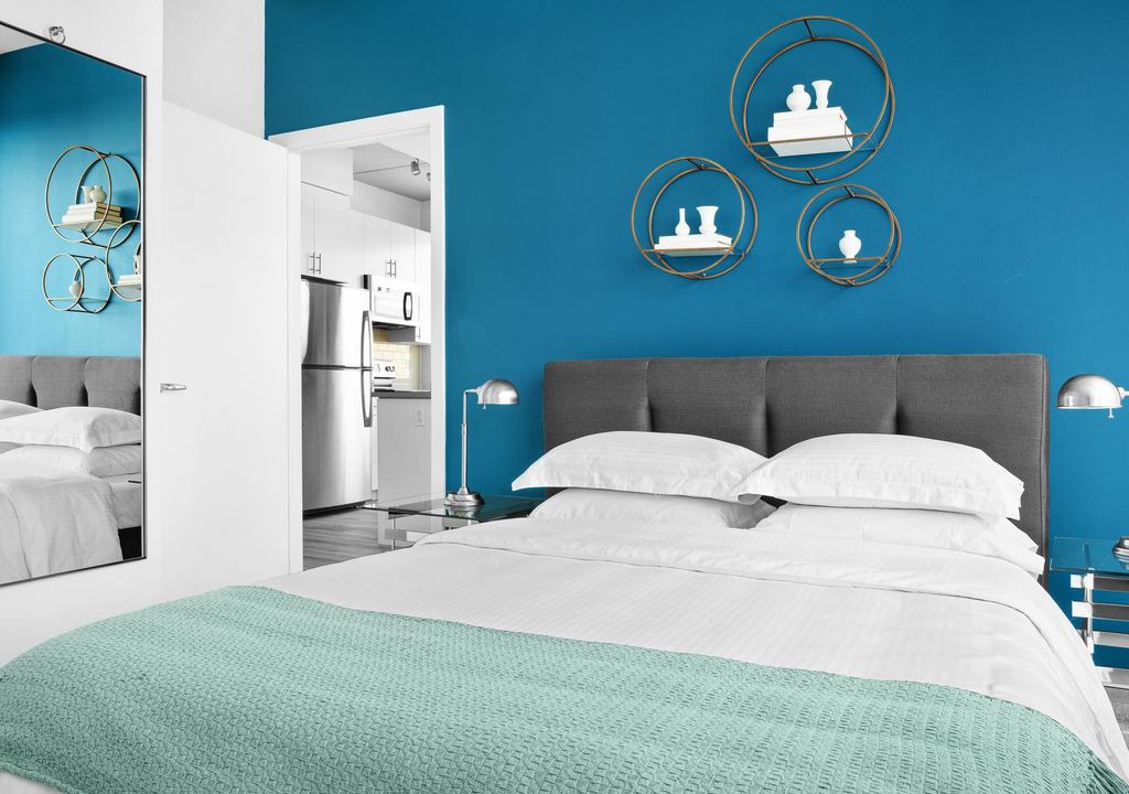 Spring Garden Apartment | Cozy 2BR in Center City w/ WiFi + Gym