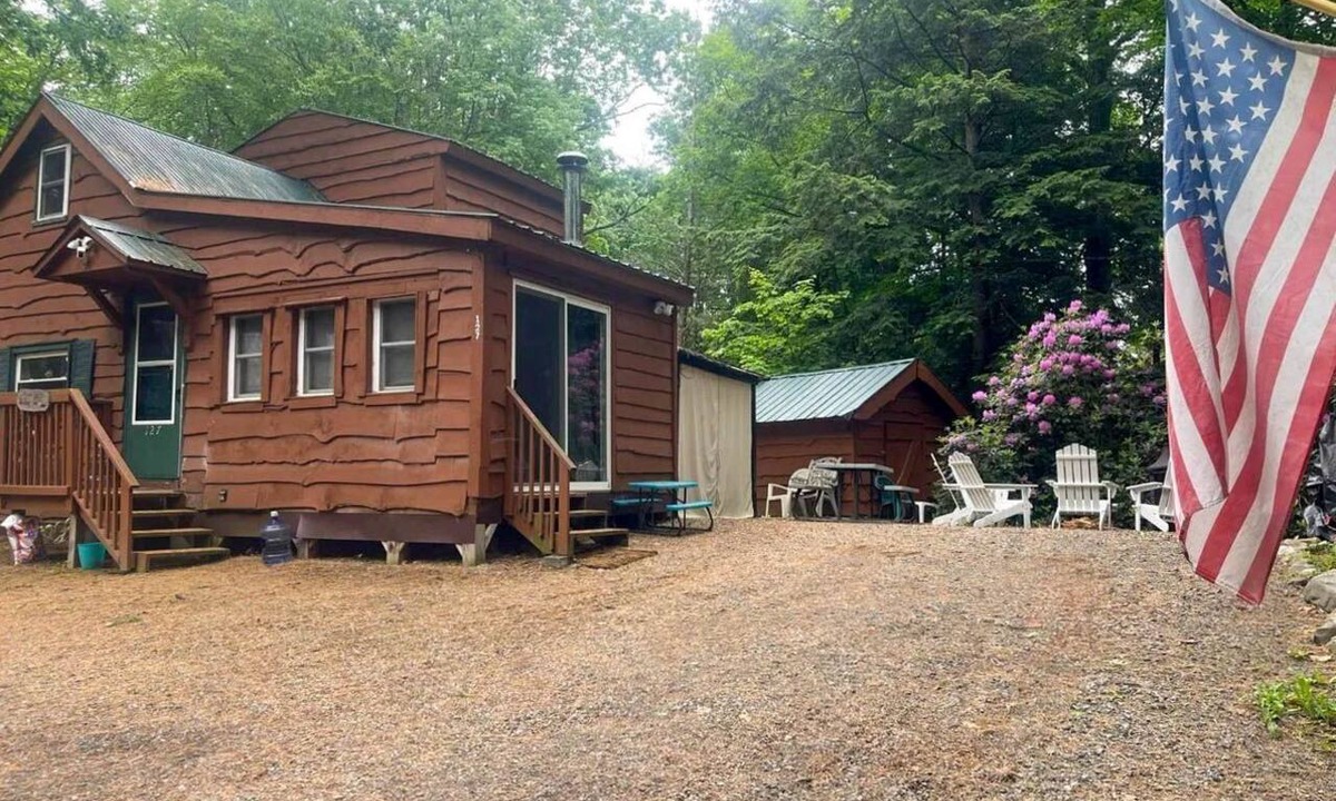 Caroga Lake House | Cozy Adirondack Woodland Retreat near Caroga Lake