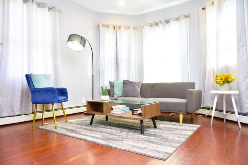 Smith Hill Apartment | Cozy apartment 3rd 10min Walk Downtown and City View