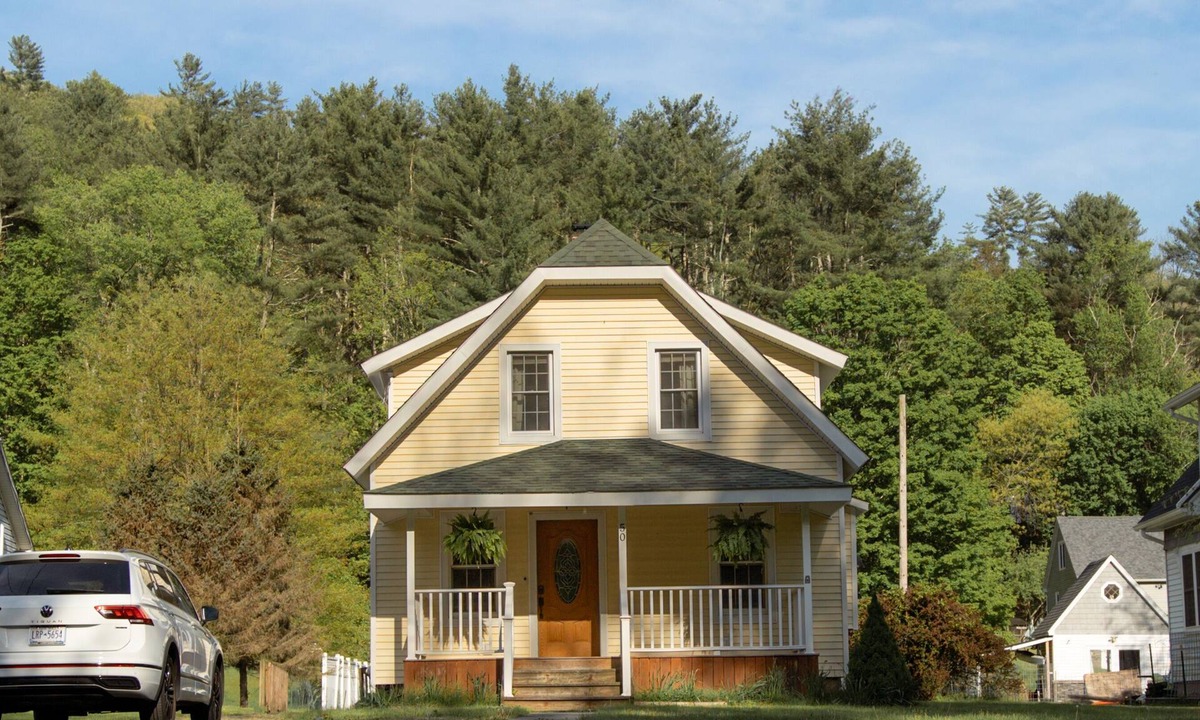 Hortonville House | Cozy Catskills Getaway