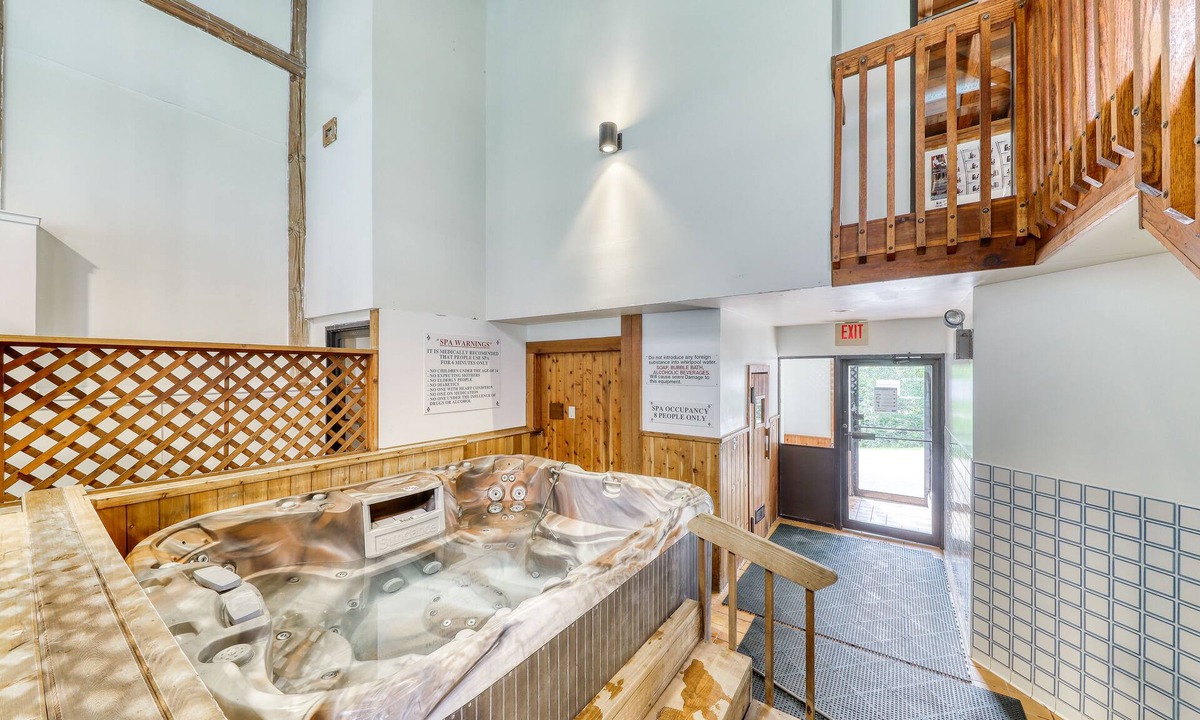 Stowe Area Condo | Cozy Condo with a Fireplace, Free WiFi, Shared Pool, Hot Tub, Tennis & Gym