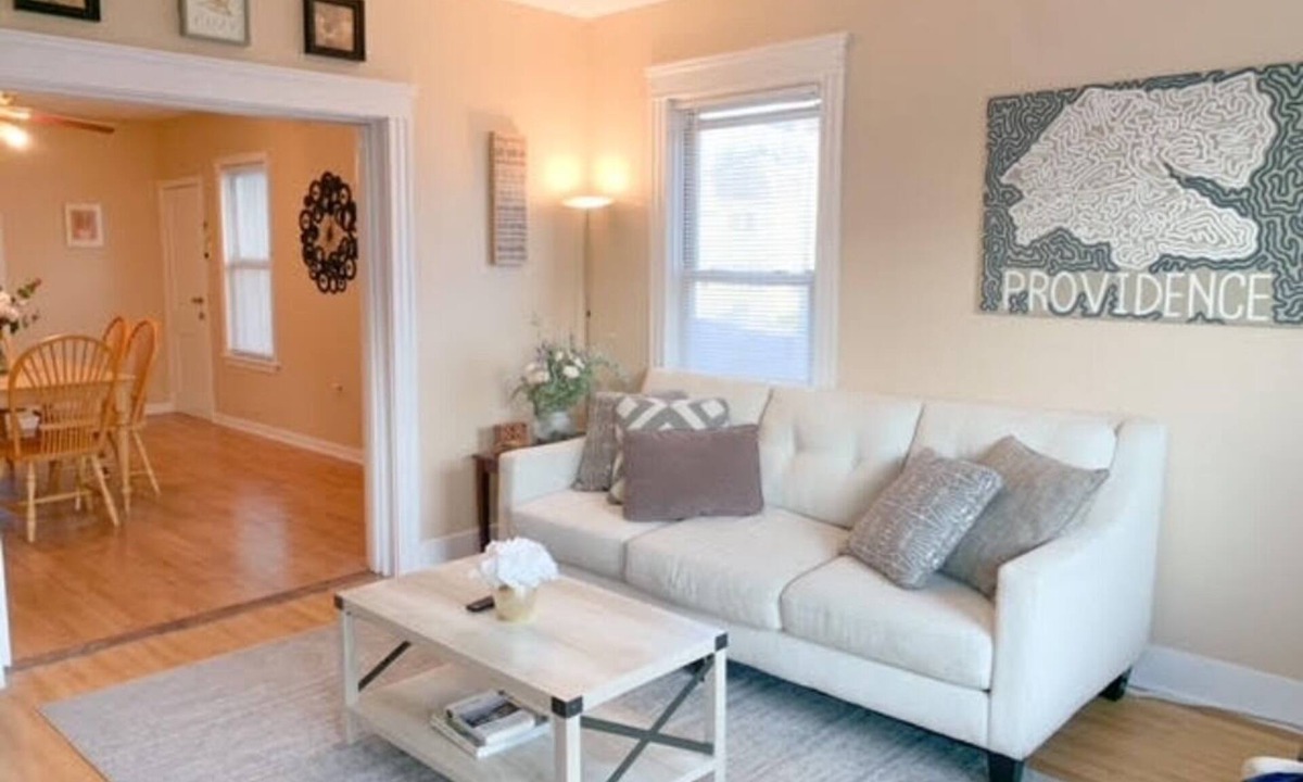 Pawtucket Apartment | Cozy, Convenient 3 Bed Apartment near Providence!