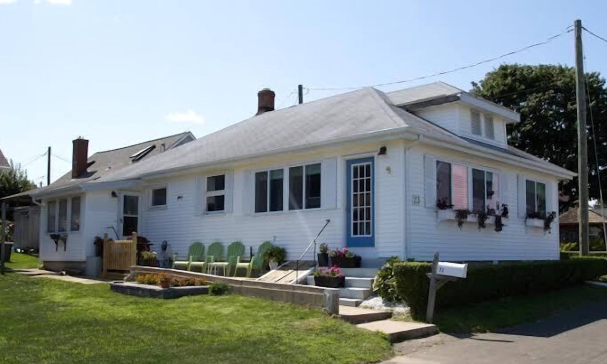 Westbrook Center House | Cozy home with ocean views in private beach community Off season rates now!