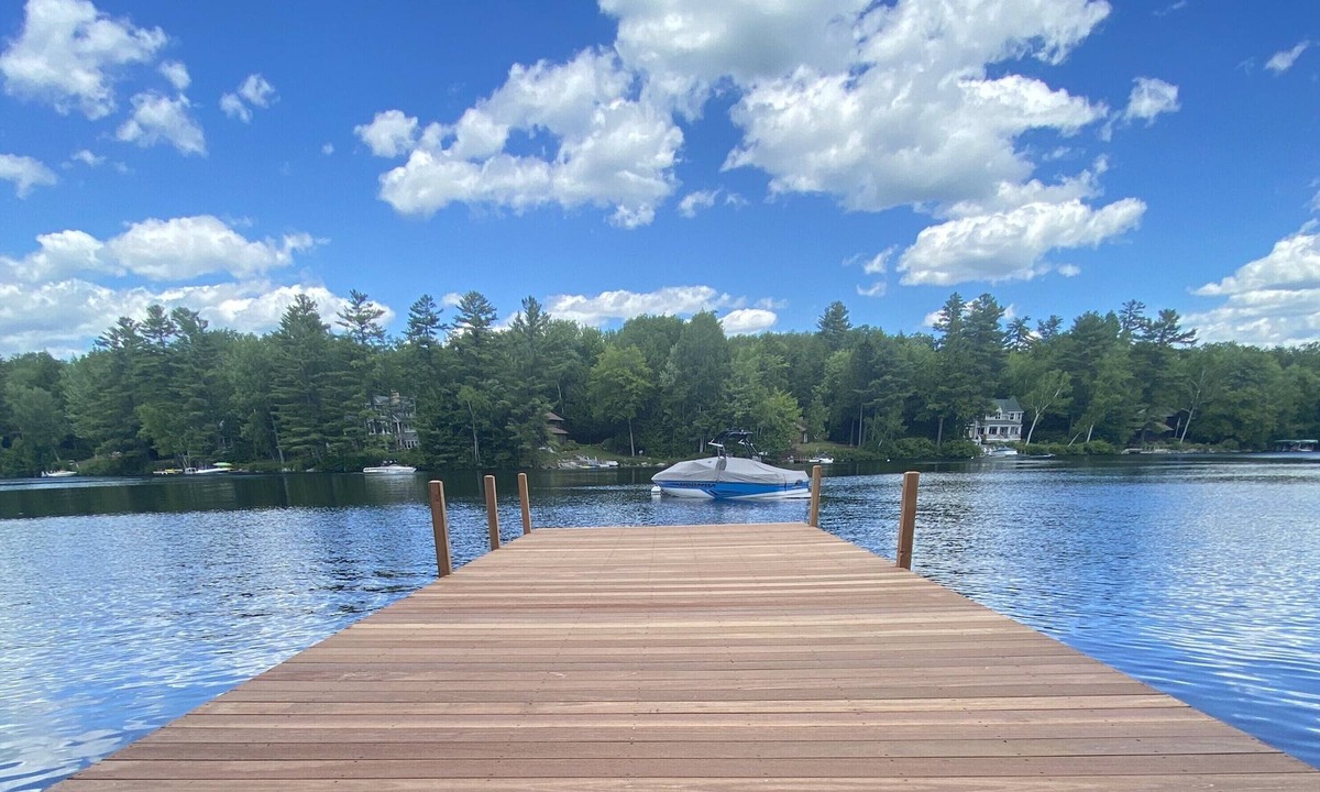 Sunapee House | COZY LAKESIDE RETREAT MINUTES FROM MT. SUNAPEE