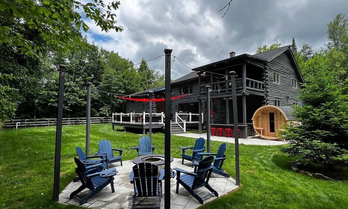 Littleton Cabin | Cozy Littleton Log Cabin with fun for all ages!