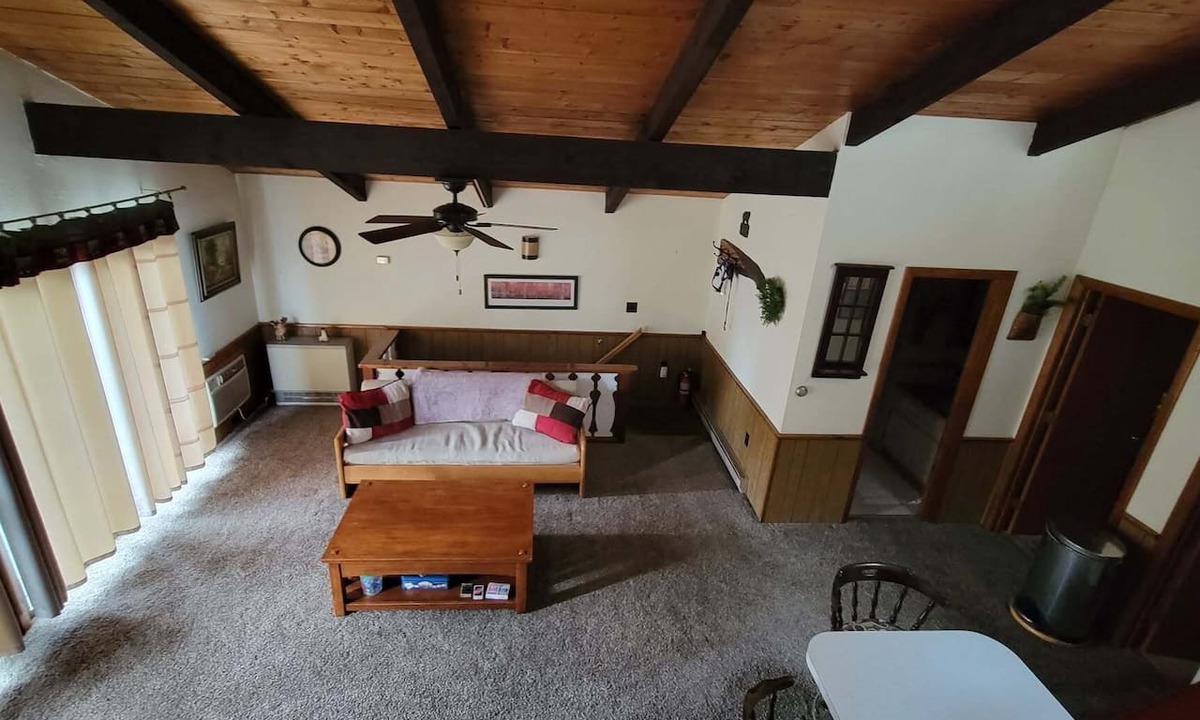 Bartlett Condo | Cozy, mountain getaway with AC in peaceful Bartlett